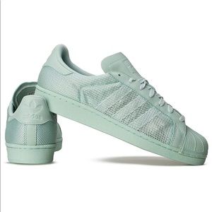 Adidas Superstar Triple BB3693 size: M 7 / W 8.5